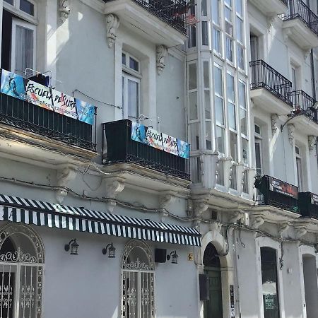Albergue De Peregrinos La Bilbaina Santoña المظهر الخارجي الصورة
