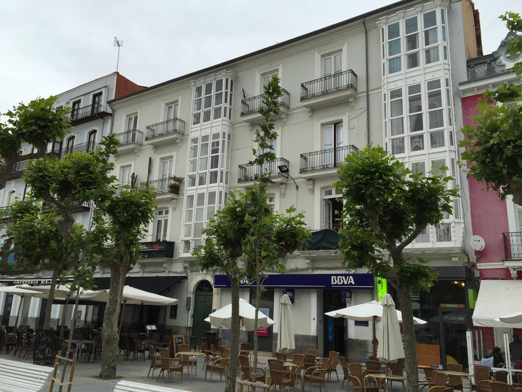 Albergue De Peregrinos La Bilbaina Santoña المظهر الخارجي الصورة
