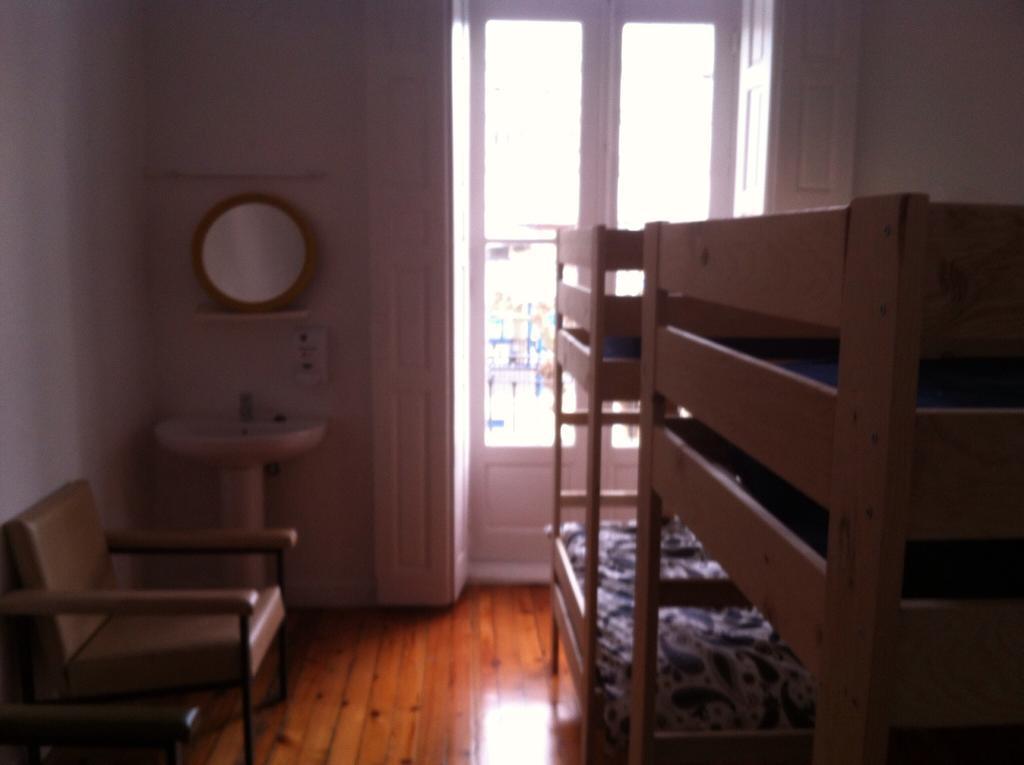 Albergue De Peregrinos La Bilbaina Santoña المظهر الخارجي الصورة