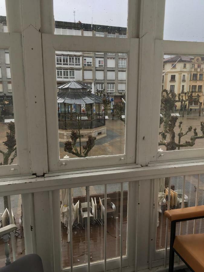 Albergue De Peregrinos La Bilbaina Santoña المظهر الخارجي الصورة